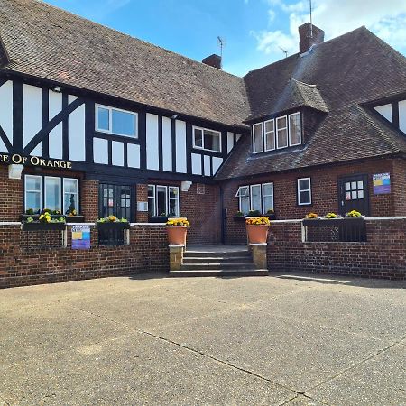 Prince Of Orange Hotel Gravesend Exterior foto